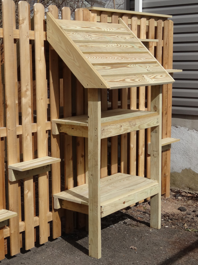 Feral Cat Feeding Stations And Steps So They Can Get In And Out Of The 